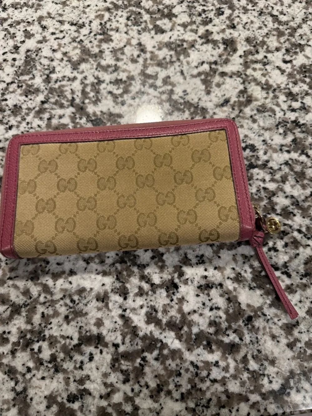 Gucci Beige Monogram Zip Wallet with Pink Leather Trim - Picture 1 of 6